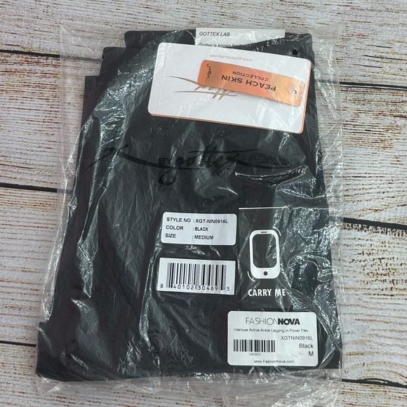 Set of 4 Black Flex Active Ankle Legging In Sculpt Tech With 2 Cellphone Pockets - Picture 2 of 5